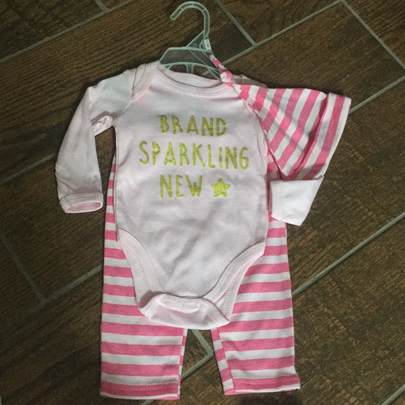 Swiggles Other - Baby girl outfit 3 to 6 months